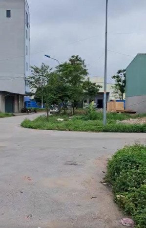 còn lô nhà 5 phòng trọ sát khu công nghiệp tiên sơn - tại núi móng - hoàn sơn