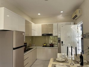 bán gấp căn góc 65m2 2pn full giá 1,5 tỷ, tháp e, kí hợp đồng trực tiếp cđt