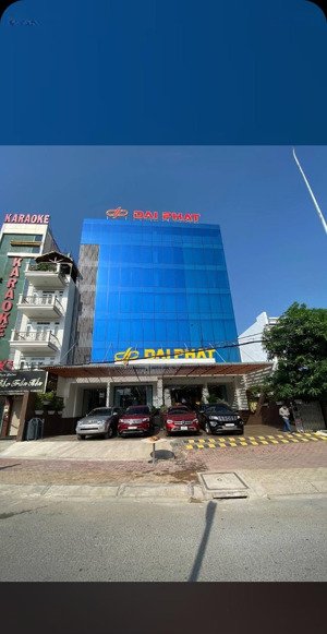 bán nhà mặt tiền lạc long quân - 22x27m - hđt mặt bằng 110 triệu/tháng - xd: 1 hầm 7 tầng - 55 tỷ