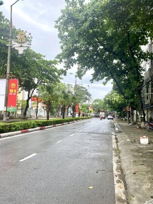 bán mặt phố nguyễn bặc tứ hiệp, đường đôi vị trí đẹp sát hồ điều hòa 118m2, 3t, mt 5.5m, giá đầu tư