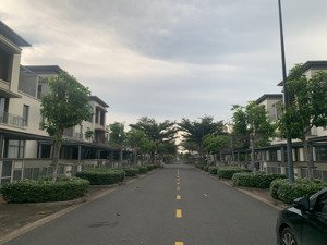 bán nhà riêng tại khu đô thị swan park, 5,2 tỷ, 107m2, 4pn, 4wc, uy tín, hot!