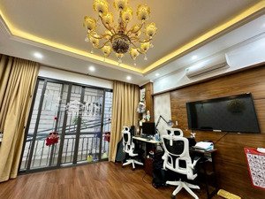 phân lô hoàng ngọc phách, ô tô tránh dừng đỗ ngày đêm, view sân chơi, 2 thoáng,ngõ thông,kd.69m2*4t