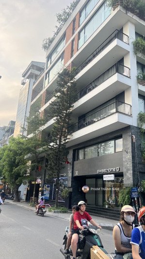 bán tòa nhà 130m² x 8 tầng view hồ ngõ 399 âu cơ ô tô vào tận nhà thu nhập 180tr/tháng