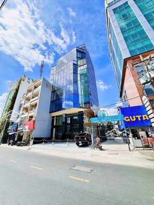 duy nhất 1 căn nhà mặt tiền nguyễn trãi p3 q5, dt: 5x21m, 5 tầng, hđt: 180tr, giá: 35 tỷ