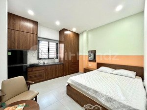 siêu phẩm studio full nội thất chỉ tính điện nước ngay trung tâm quận 5