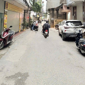 nhà5.78 tỷ, dt sổ 23m2, mt 3.4m, 10m ra mặt phố, đối diện học viện an ninh, nguyễn văn lộc, hà đông