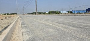 hàng hiếm mặt tiền đường 25c rộng 100m kết nối sân bay. 590m2, ngang 47.6m 25c. đường oto, qh ont.