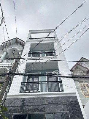 chủ gửi
- cho thuê nhà đẹp thạnh lộc, gần chợ cầu đồng
- dt: 4x15 _ trệt 2 lầu _ 3pn _ 3wc
- nhà fu