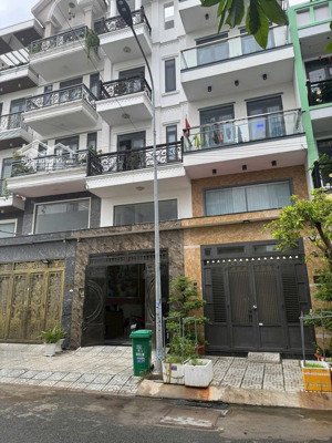 cho thuê nhà phố đẹp rẻ nhất khu vực 1/ xe tải thông đường hà huy giáp, phường thạnh xuân, q12