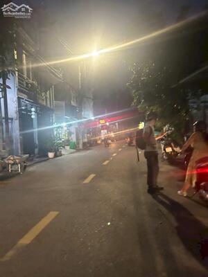 Cần bán, vị trí siêu đẹp, Lê Văn Khương, quận12, 40m2, giá siêu rẻ, 2.x tỷ