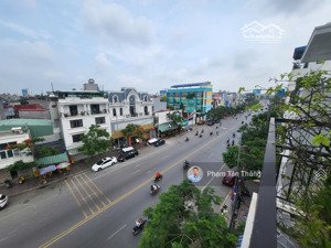 chỉ hơn 13 tỷ có thể sở hữu nhà mặt đường hồ sen ngang gần 9m, nhưng diện tích hơi nhỏ