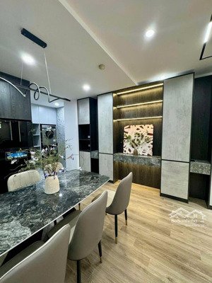 cần bán nhà 39m2x5t ,thang máy , ô tô vào nhà, galaxy vạn phúc, hà đông, 10,x ty