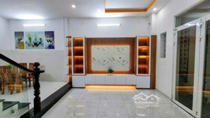 bán nhà riêng ngang 4m ngay đặng lộ, p7, quận tân bình, 2ty730/ 40m2. sổ hồng riêng chuẩn chỉnh.