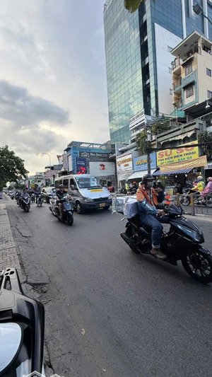 cần bán đất tân bình 250m2 gần trường chinh nhà cấp 4 hẻm 12m nhỉnh 3x tỷ