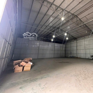 thuê kho xưởng quận 7 dt 270m2 xe cont tận cửa, có pccc