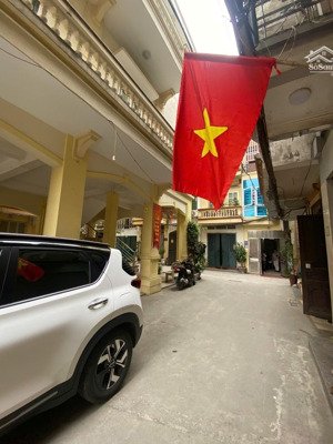 bán nhà kv tố hữu - phùng khoang - trung văn - nguyễn trãi. ngõ ô tô. nhỉnh 7 tỷ. dt 40 m2