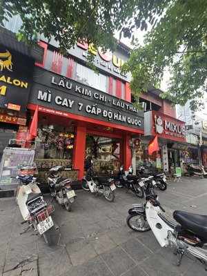 cho thuê nhà mặt phố trần đăng ninh, cầu giấy 80m x 2 tầng, mặt tiền 5m giá 50 tr kd mọi mô hình