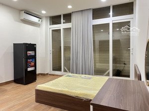phòng 40m2 đầy đủ nội thất - ban công, tách bếp - gần bến xe q. 8, đh kinh tế, y dược