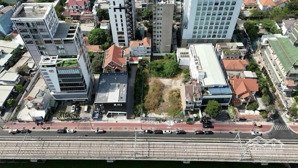 bán lô đất ngay mặt tiền đường thảo điền, quận 2. dt 16x43, 670m2. gpxd hầm 7 tầng. giá chỉ 150 tỷ