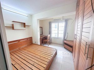 ngon bổ rẻ! tập thể đội cấn, ba đình, tầng 3, 2 thoáng, sổ to, 2 ngủ riêng biệt, 70m2 2pn full nt