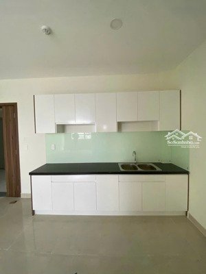 cần bán nhanh căn hộ ngay tttm parc mall - quận 8 - 2pn giá 3 tỷ 250