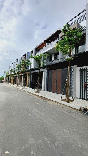 nhà gần mặt tiền gần khu công nghiệp thuận tiện kinh doanh