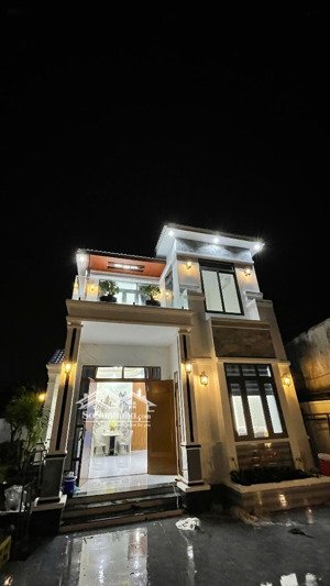 căn biệt thự vườn cực đẹp toạ lạc trên mặt tiền đường nhựa 7m liên thông. chỉ 3 tỷ 580tr/330m2.