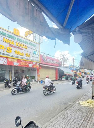 mặt tiền kinh doanh trung tâm lê văn lương, phước kiểng, nhà bè, 250m2, chỉ 15triệu/tháng