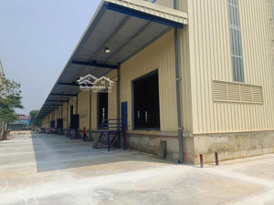 cho thuê kho tại kcn sài đồng b, long biên, hn. dt 2000m, kho tiêu chuẩn, pccc tự động. giá 160k/m