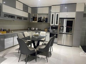 chính chủ bán gấp biệt thự ngay lotte mart cộng hoà đi vào, 8x16m - 3 tầng - 24 tỷ 