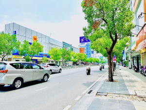 cho thuê nhà mt 18m góc 2 mt nguyễn văn trỗi - trần huy liệu q. phú nhuận 1200m2 chỉ 265tr/tháng