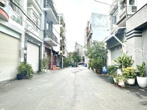 bán nhà có thu nhập 32tr đường nguyễn oanh p17, gv. dt 4x18m. 3 tầng. giá 7.78tỉ tl