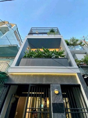 kẹt vốn bán nhanh nhà dt 57m2 giá 3tỷ950tr nguyễn văn lượng, p.17, gò vấp. hẻm xe hơi 5m