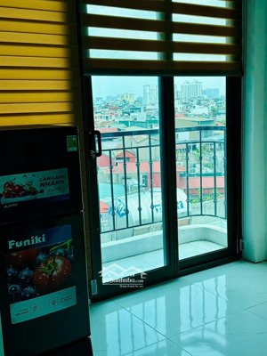 phòng studio thoáng đẹp có ban công 274 trương định 4.8tr/th