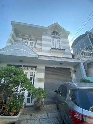bán nhà hẻm ô tô đường nguyễn thị minh khai, dtich 165,5m2 ngang 7m giá 13tỷ.