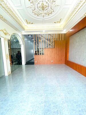 CHO THUÊ NHÀ LẦU KDC HỒNG LOAN ĐỐI DIỆN BẾN XE MỚI CẦN THƠ