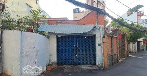 nhà mặt tiền đang cho thuê, 80m², 2 phòng ngủ, đường trương đăng quế gần chợ hoàng hoa thám