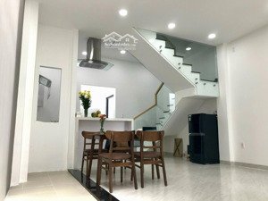 cần bán căn nhà mới xây đường phạm huy thông có thể vừa ở kết hợp cho thuê