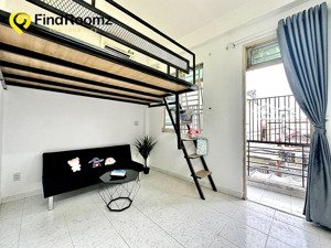cho thuê duplex ban công tách bếp giá 4tr2 ngay đại học văn lang