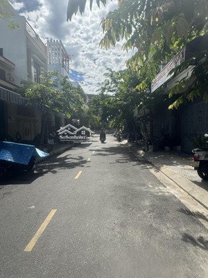 nhà gần sông coi pháo hoa, sạch thoáng yên tình, có cửa hậu, đồ đạc mới, khu an ninh, thân thiện