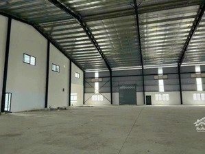 cho thuê kho xưởng 5.000m2 kcn đức hòa. tiếp nhận đa ngành nghề