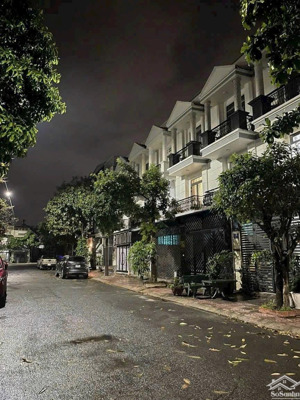 cho thuê nhà tại kđt phúc đạt, 13 tr/th, 64m2, 4pn, 4wc, nhà siêu đẹp, nhiều tiện ích