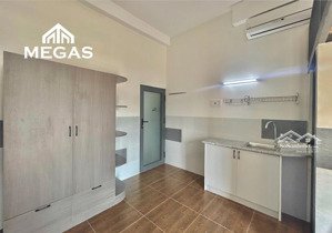 trống phòng nội thất cơ bản máy lạnh - ngã tư thủ đức - vincom lê văn việt