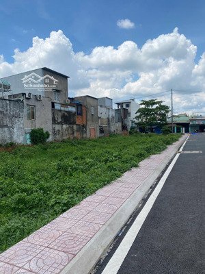cần bán gấp đất mặt tiền lê anh xuân tt. phú hoà thoại sơn, an giang gần chợ phú hoà 120m2 shr