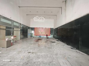 bán nhà mặt đường hoàng minh thảo, mặt tiền 5.8m nở hậu 9m, dt 234m2, nhà 1 tầng đang cho thuê