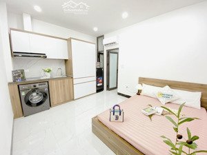 phòng full đồ cả máy giặt riêng tại 21 lê văn lương 4tr950/tháng