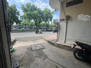 cho thuê nhà gần mt đường hoàng sa kd đa ngành nghề, 5,6x11 1 trệt 1 lầu 3pn q tân bình