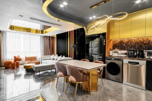 bán căn hộ orchar garden , phú nhuận , dt 98m2 , 3pn giá 8.4ty . nhà đẹp . lh : sang