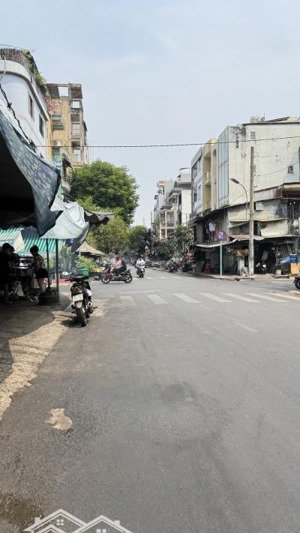 chính chủ cần bán nhà mặt tiền bùi thị xuân, phường 1, tân bình giảm sốc 1,2 tỷ còn 8,5 tỷ tl