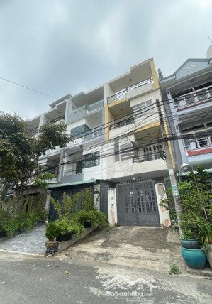 bán nhà mặt đường phường 7 quận 8. nhà đối diện công viên, đất vuông vức (5m x 16m)